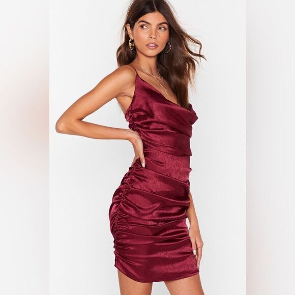 NWT Nasty Gal Raspberry Ruched Mini Dress size 2 - Picture 2 of 8